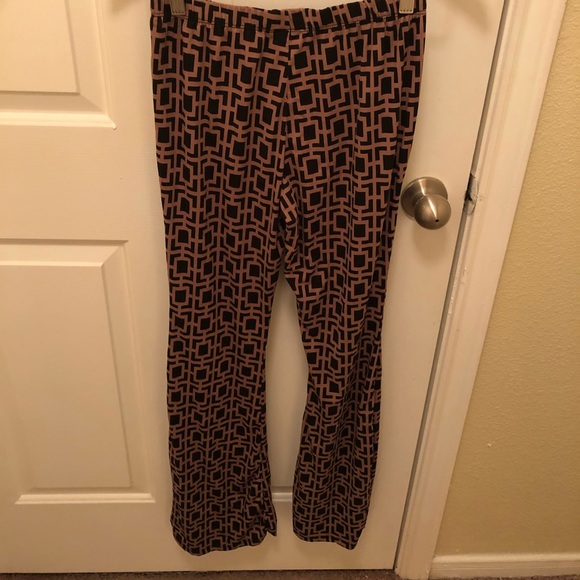 Elastic Patterned Set from Wearever - Picture 3 of 5